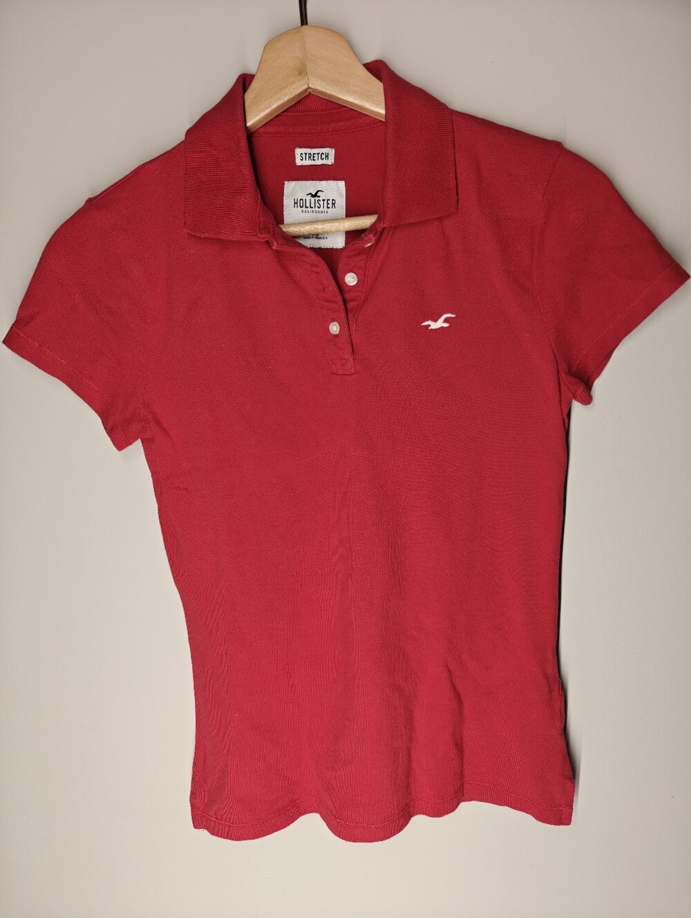 Hollister Women’s Red Short-Sleeve Polo Shirt